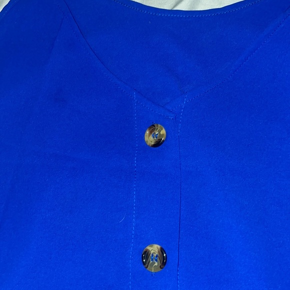 Button down blouse. Blue with brown/tortoise  buttons - Picture 2 of 3